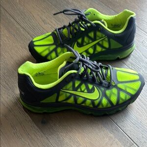 Nike men’s  air max